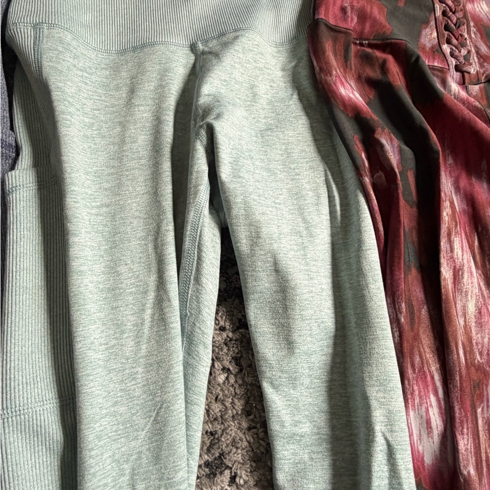 Aerie leggings and biker shorts - Picture 8 of 14
